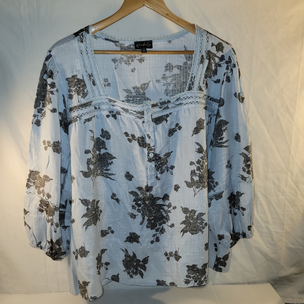 Wonderly Womens Baby Blue Gray Floral Print Crochet Trim Boho Peasant Top Sz 2XL